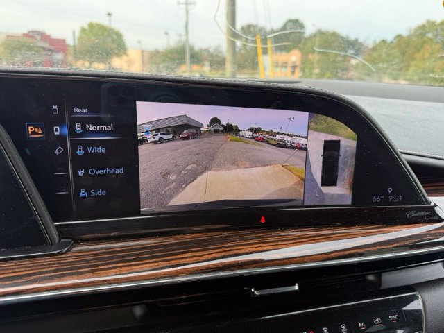 Used 2023 Cadillac Escalade Premium Luxury AWD/4WD image 23