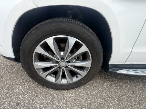 Used 2015 Mercedes-Benz GL 450 4MATIC image 32