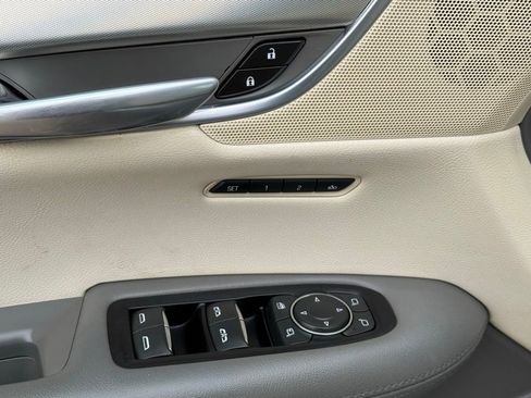 Used 2018 Cadillac XT5 Luxury w/ Driver Awareness Package image 14