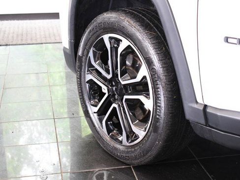 Used 2022 Jeep Compass Limited AWD/4WD image 38