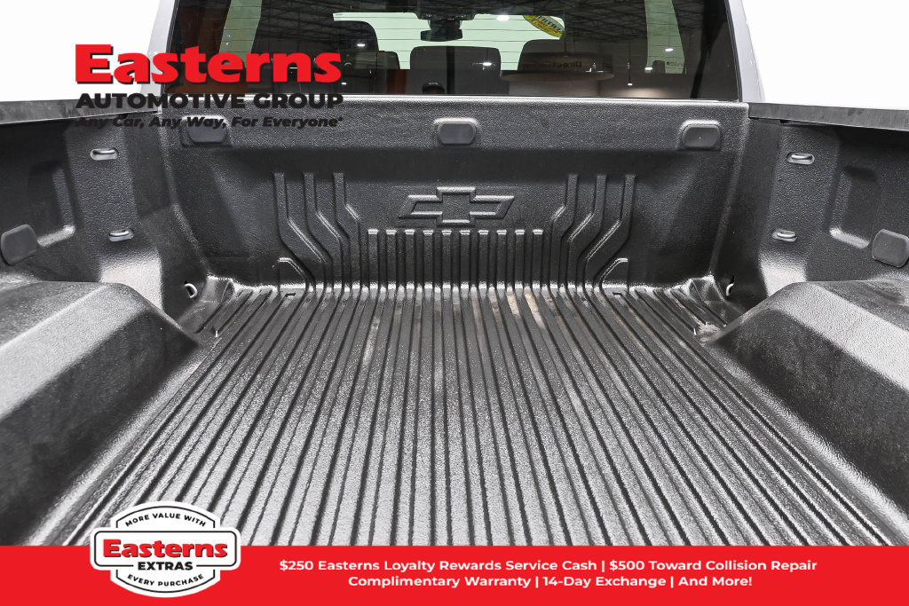 Used 2024 Chevrolet Silverado 1500 LT AWD/4WD image 10
