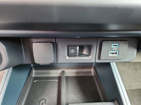 New 2024 Ford Maverick Lariat w/ Black Appearance Package image 22