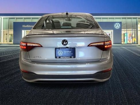 Used 2024 Volkswagen Jetta Sport FWD image 25