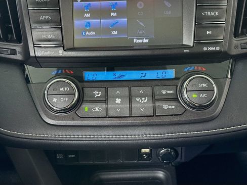 Used 2016 Toyota RAV4 XLE AWD/4WD image 16