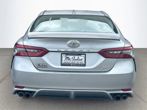 Used 2024 Toyota Camry XSE FWD image 4