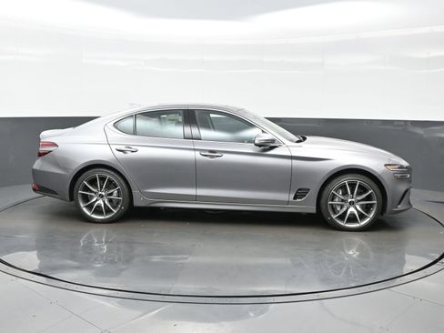 New 2026 Genesis G70 2.5T Prestige image 7