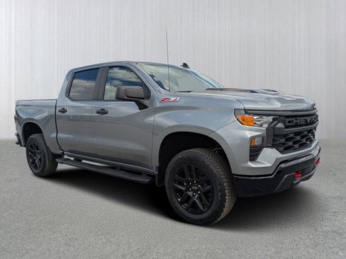 New 2026 Chevrolet Silverado 1500 Custom Trail Boss AWD/4WD image 1