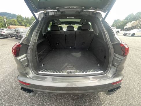 Used 2016 Porsche Cayenne GTS AWD/4WD image 16