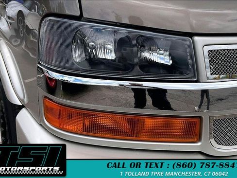 Used 2016 Chevrolet Express 2500 RWD image 28