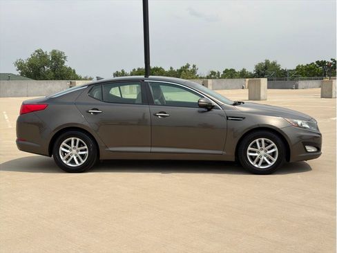 Used 2013 Kia Optima LX w/ Convenience Plus Pkg FWD image 9