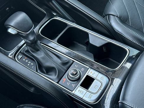 Certified 2025 Kia Telluride SX Prestige X-Pro AWD/4WD image 22