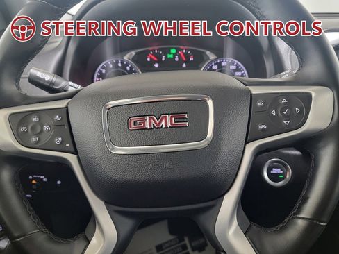 Used 2024 GMC Terrain SLT image 19