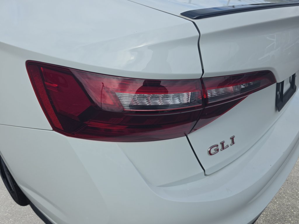 Used 2024 Volkswagen Jetta GLI 40th Anniversary Edition FWD image 30
