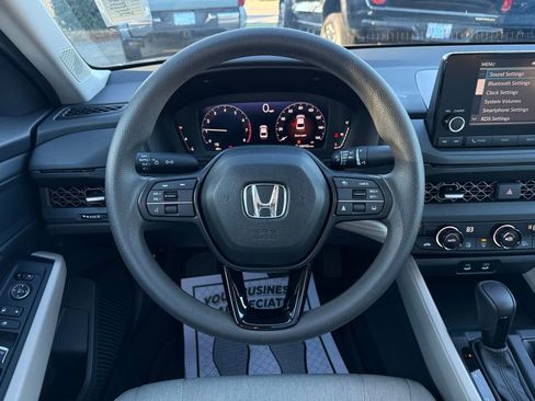 Used 2024 Honda Accord EX image 21