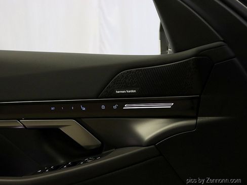 Certified 2024 BMW 530i xDrive w/ Premium Package image 26