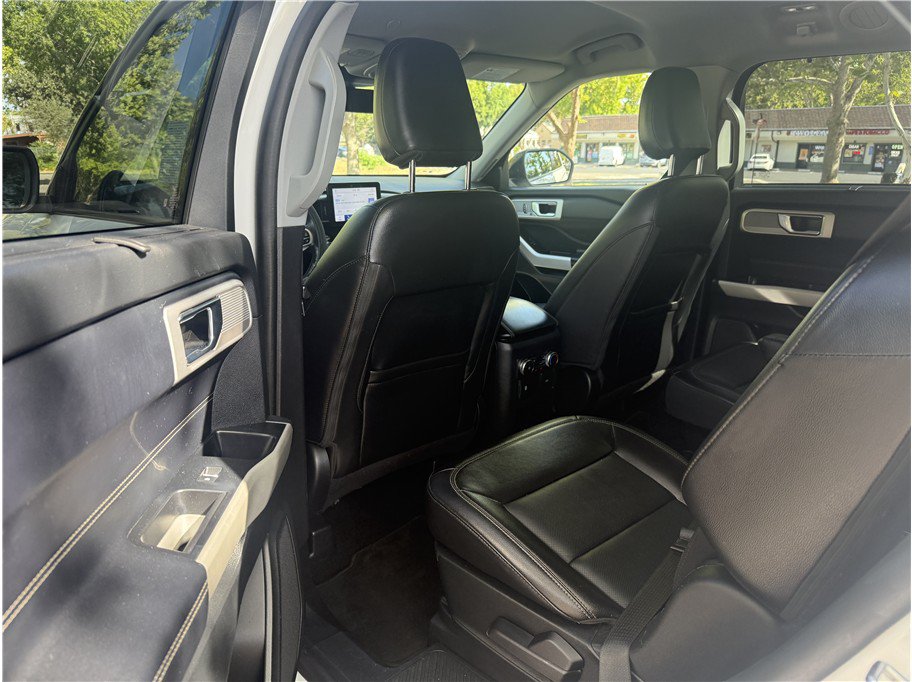 Used 2021 Ford Explorer Limited AWD/4WD image 11