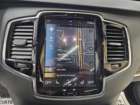 Used 2016 Volvo XC90 T6 Momentum w/ Momentum Plus Package image 35