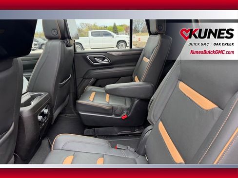 Used 2021 GMC Yukon AT4 w/ AT4 Premium Package AWD/4WD image 5