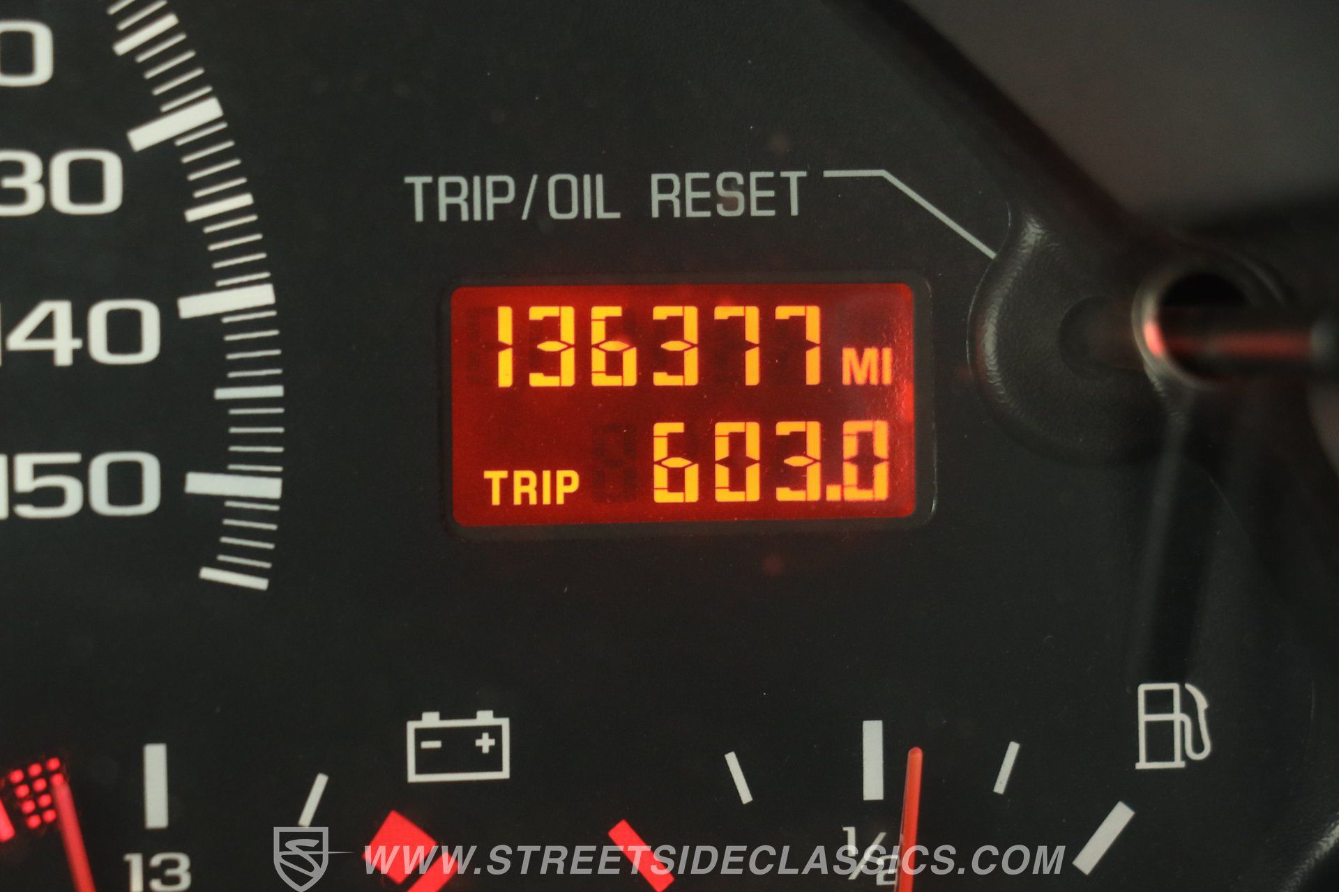 Used 1999 Chevrolet Camaro Z28 RWD image 38