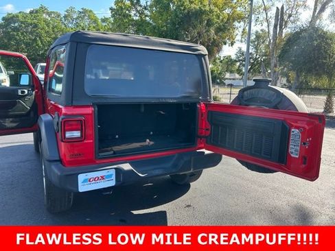 Used 2018 Jeep Wrangler Sport AWD/4WD image 15