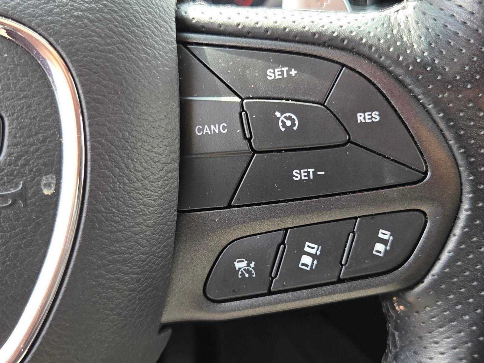 Used 2024 Dodge Durango GT AWD/4WD image 32