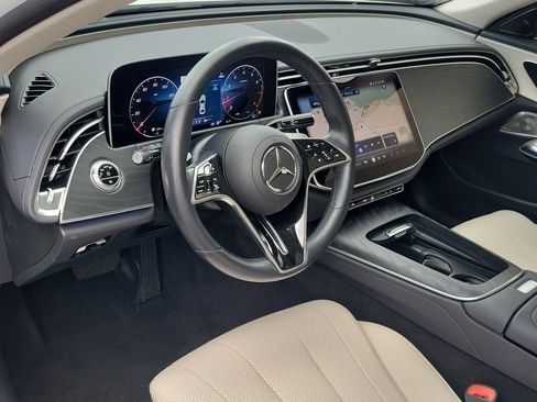 Certified 2024 Mercedes-Benz E 350 4MATIC Sedan image 22