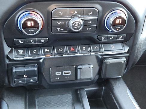 Used 2020 Chevrolet Silverado 3500 High Country w/ Z71 Off-Road Package image 19