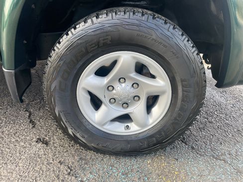 Used 2004 Toyota Tundra SR5 image 11