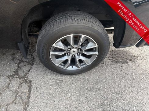 Used 2022 Chevrolet Silverado 1500 RST AWD/4WD image 28