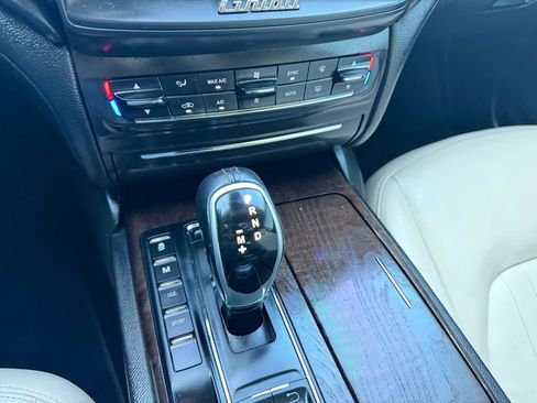 Used 2018 Maserati Ghibli S image 39