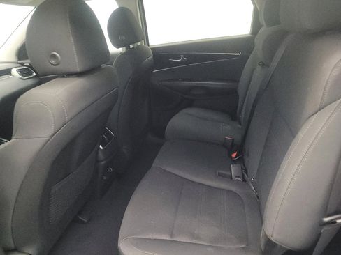 Used 2020 Kia Sorento S FWD image 18