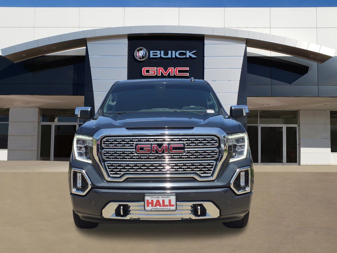 Certified 2022 GMC Sierra 1500 Denali w/ Denali Reserve Package AWD/4WD image 2