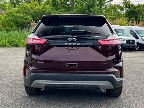 Used 2024 Ford Edge SEL w/ Convenience Package AWD/4WD image 4