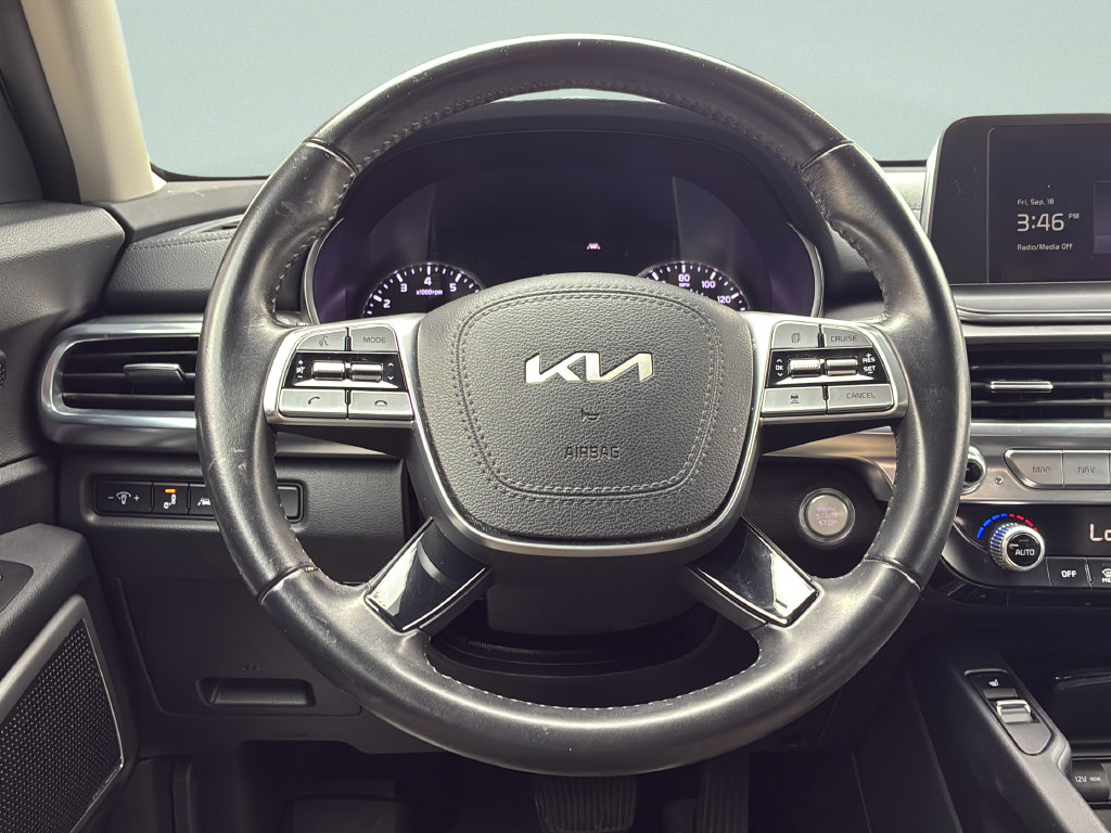 Used 2022 Kia Telluride S FWD image 28