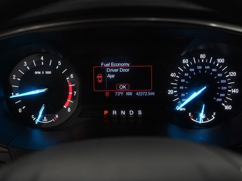 Used 2017 Ford Fusion SE w/ Equipment Group 201A image 18