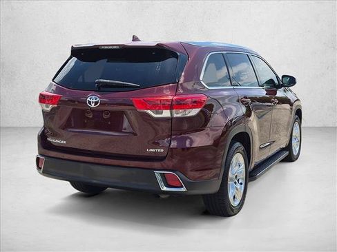 Used 2019 Toyota Highlander Limited FWD image 5