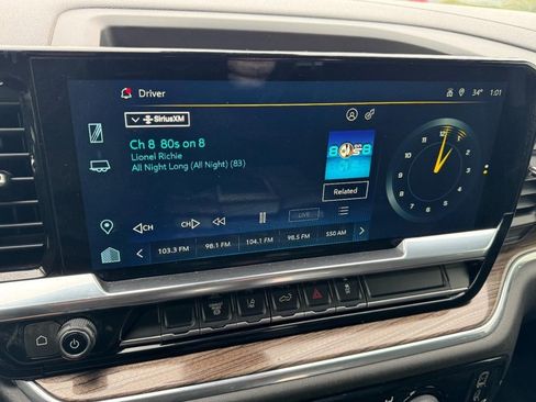 Used 2024 Chevrolet Silverado 2500 LT image 24