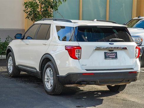 Used 2023 Ford Explorer XLT image 6