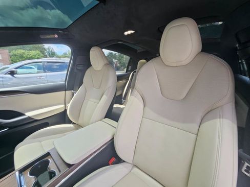 Used 2023 Tesla Model X AWD/4WD image 38