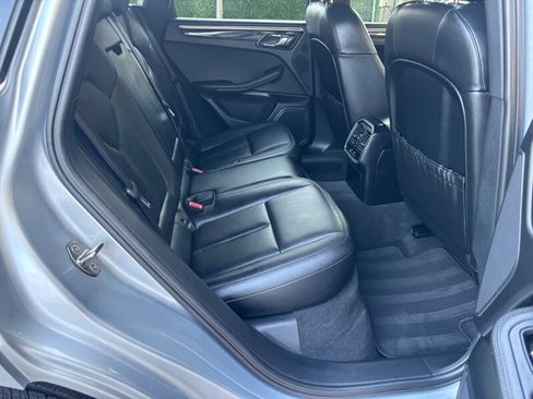 Used 2016 Porsche Macan S image 23