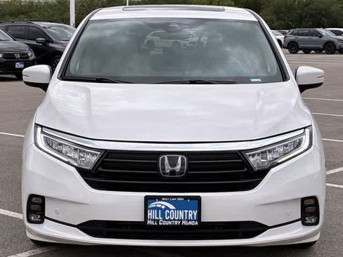 Used 2024 Honda Odyssey Elite image 9