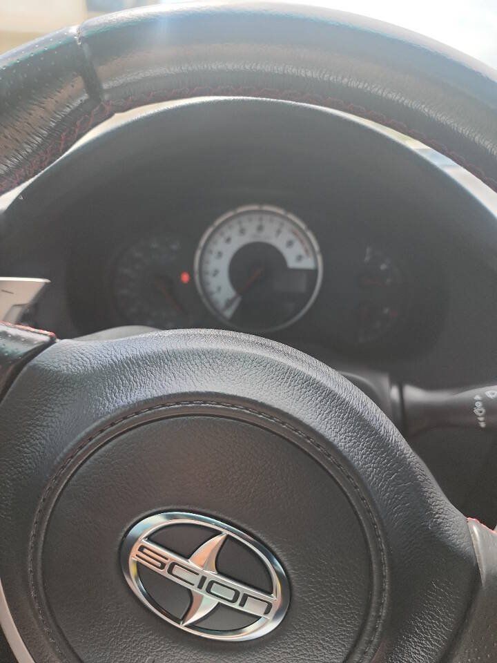 Used 2015 Scion FR-S RWD image 15