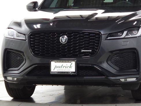 Used 2025 Jaguar F-PACE R-Dynamic S AWD/4WD image 12