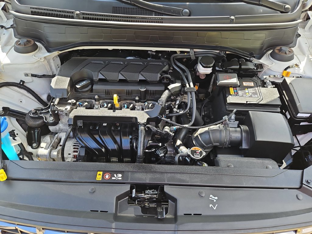 Used 2025 Hyundai Venue SEL FWD image 35