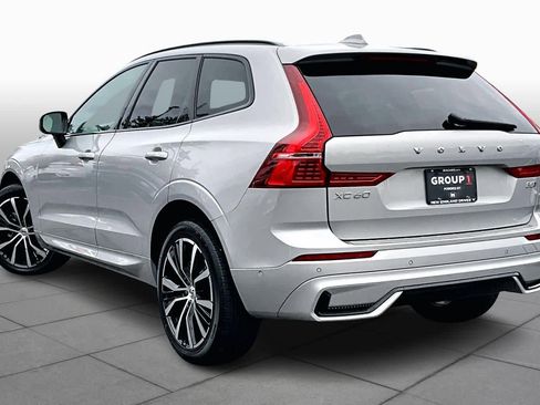 Certified 2023 Volvo XC60 B5 Plus w/ Climate Package image 11