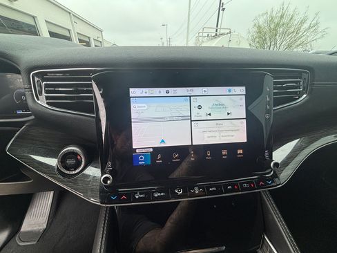 Used 2022 Jeep Wagoneer Series III image 8