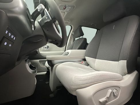 New 2026 Hyundai Ioniq 9 SE image 7