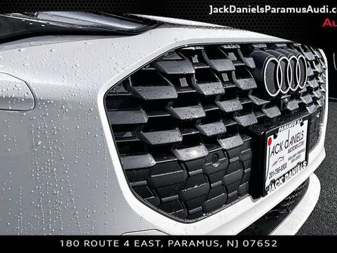 Used 2025 Audi Q5 Premium w/ Convenience Package AWD/4WD image 20