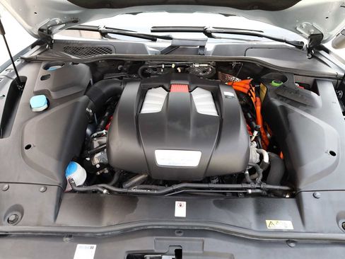 Used 2017 Porsche Cayenne S AWD/4WD image 60