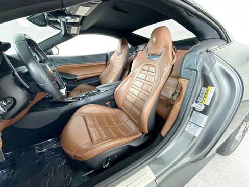 Certified 2019 Ferrari Portofino image 9